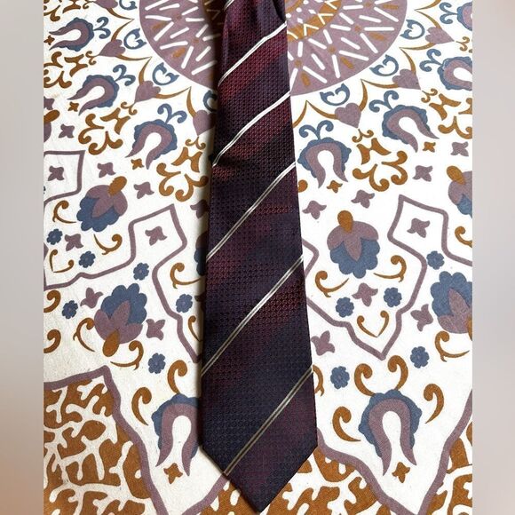 Gucci  tie - Picture 1 of 8